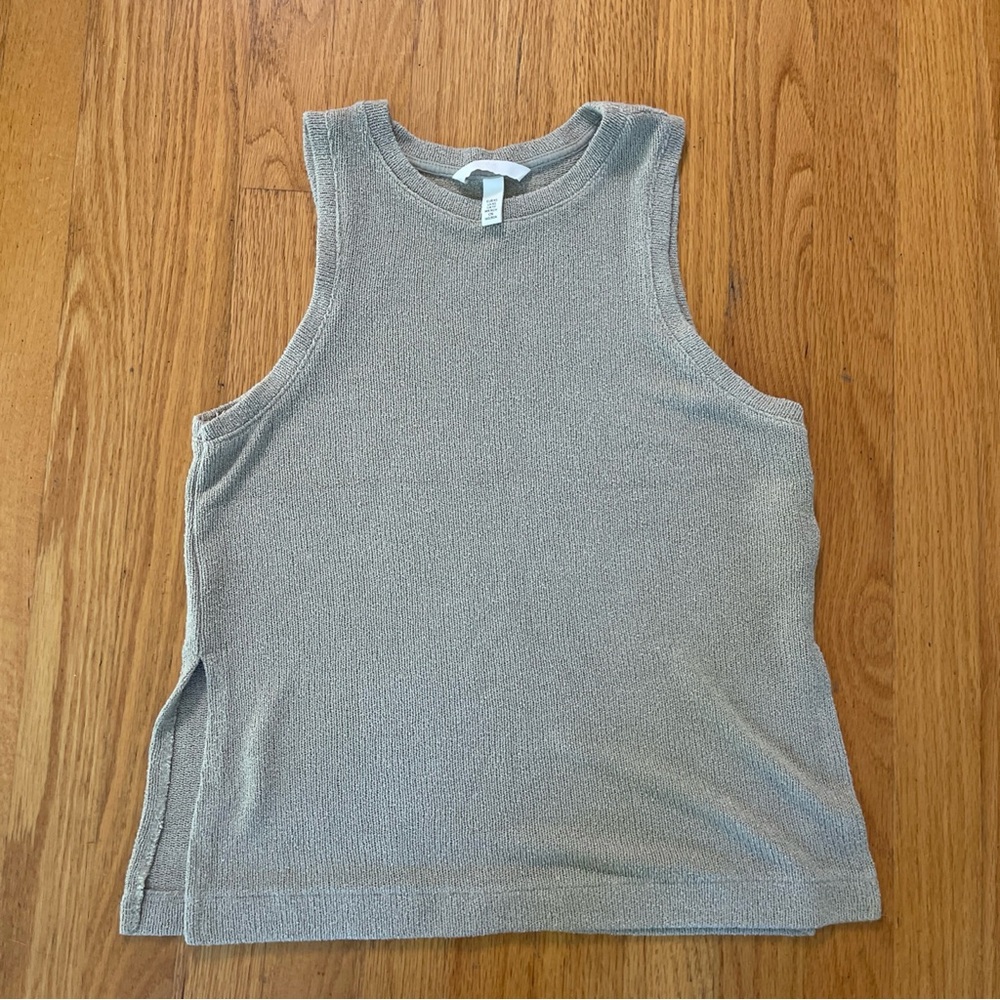 H&M Sleeveless beige Knit Top